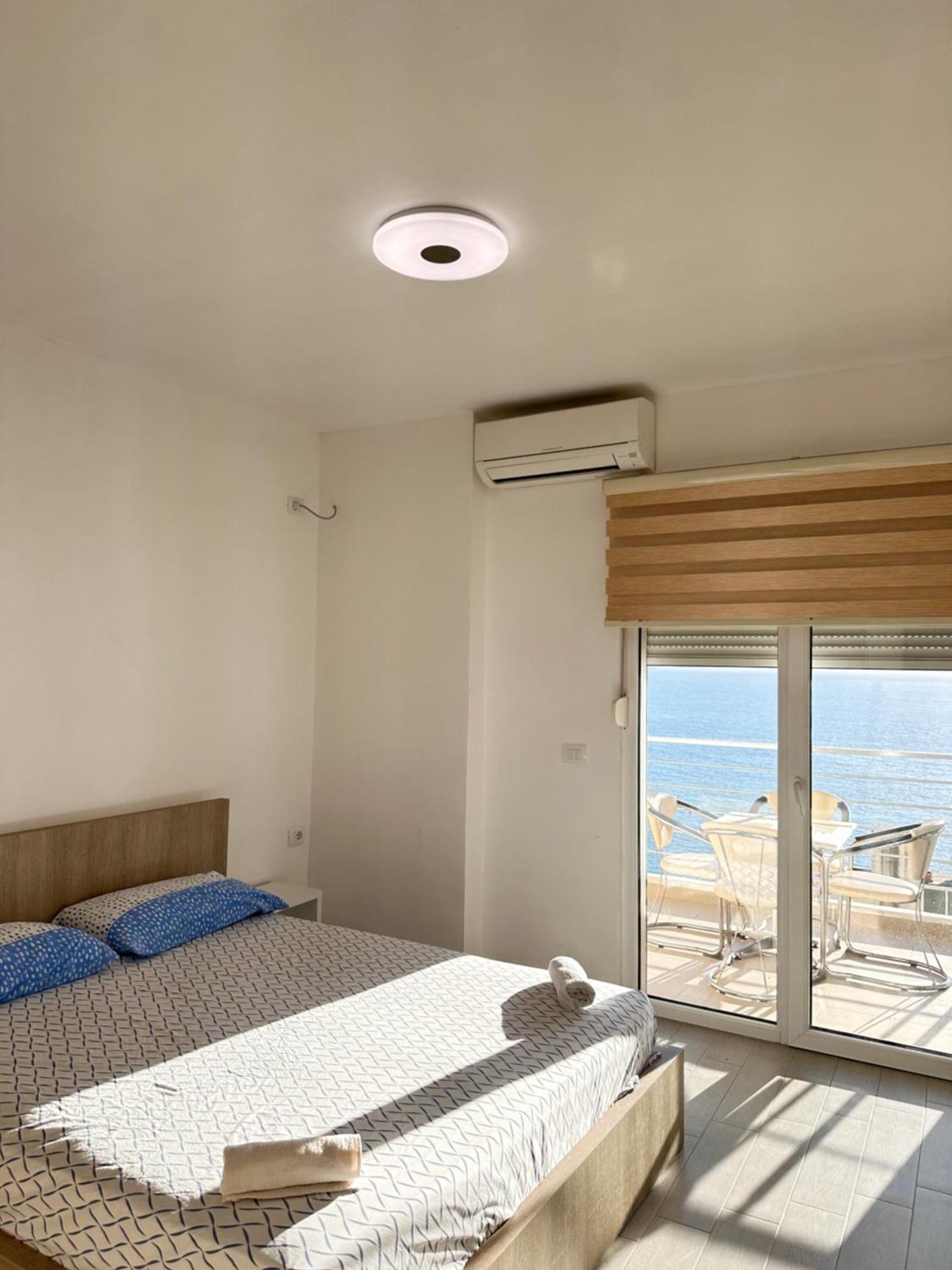 Rose Sea View Apartment Sarande Bagian luar foto