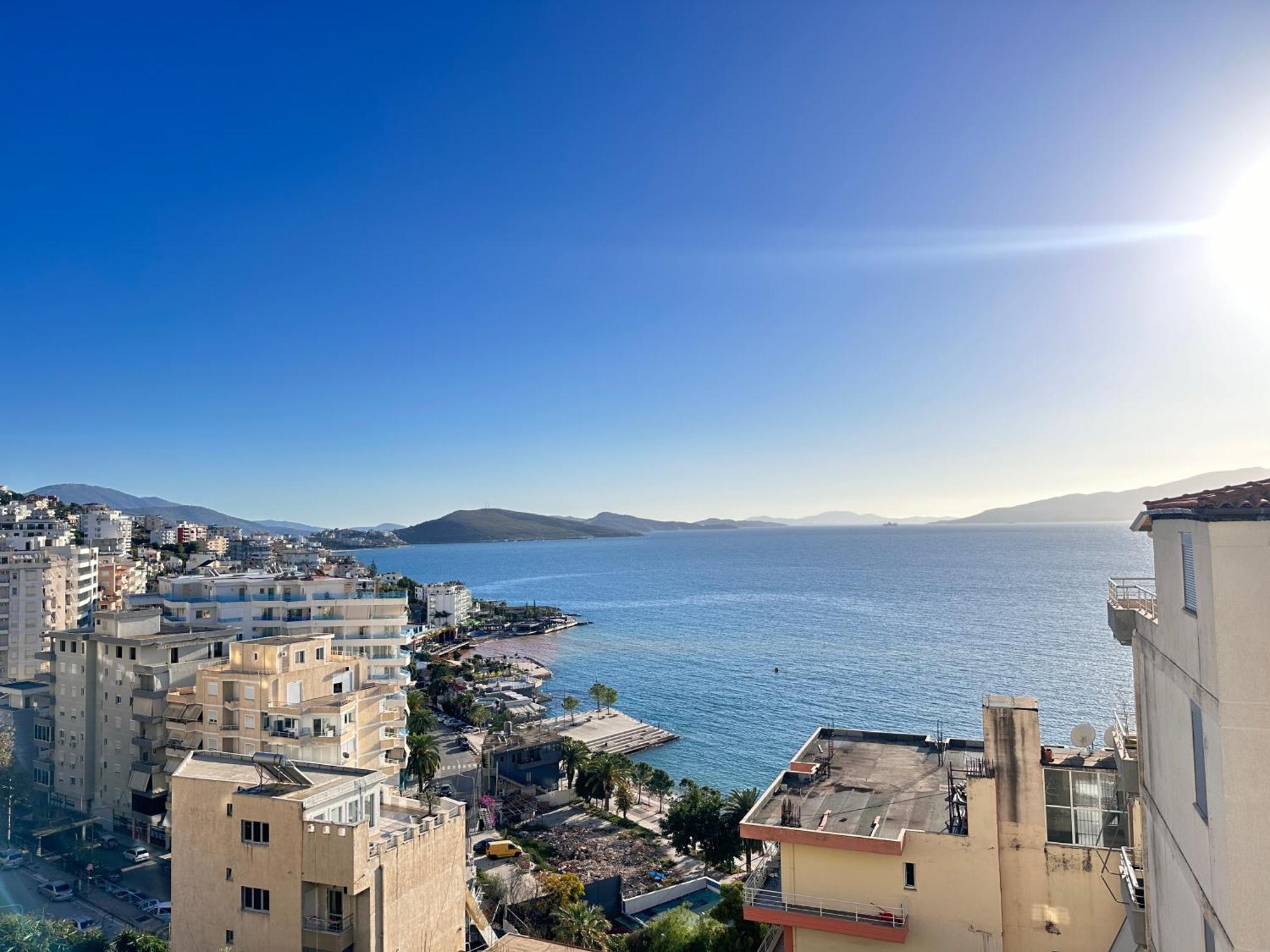 Rose Sea View Apartment Sarande Bagian luar foto