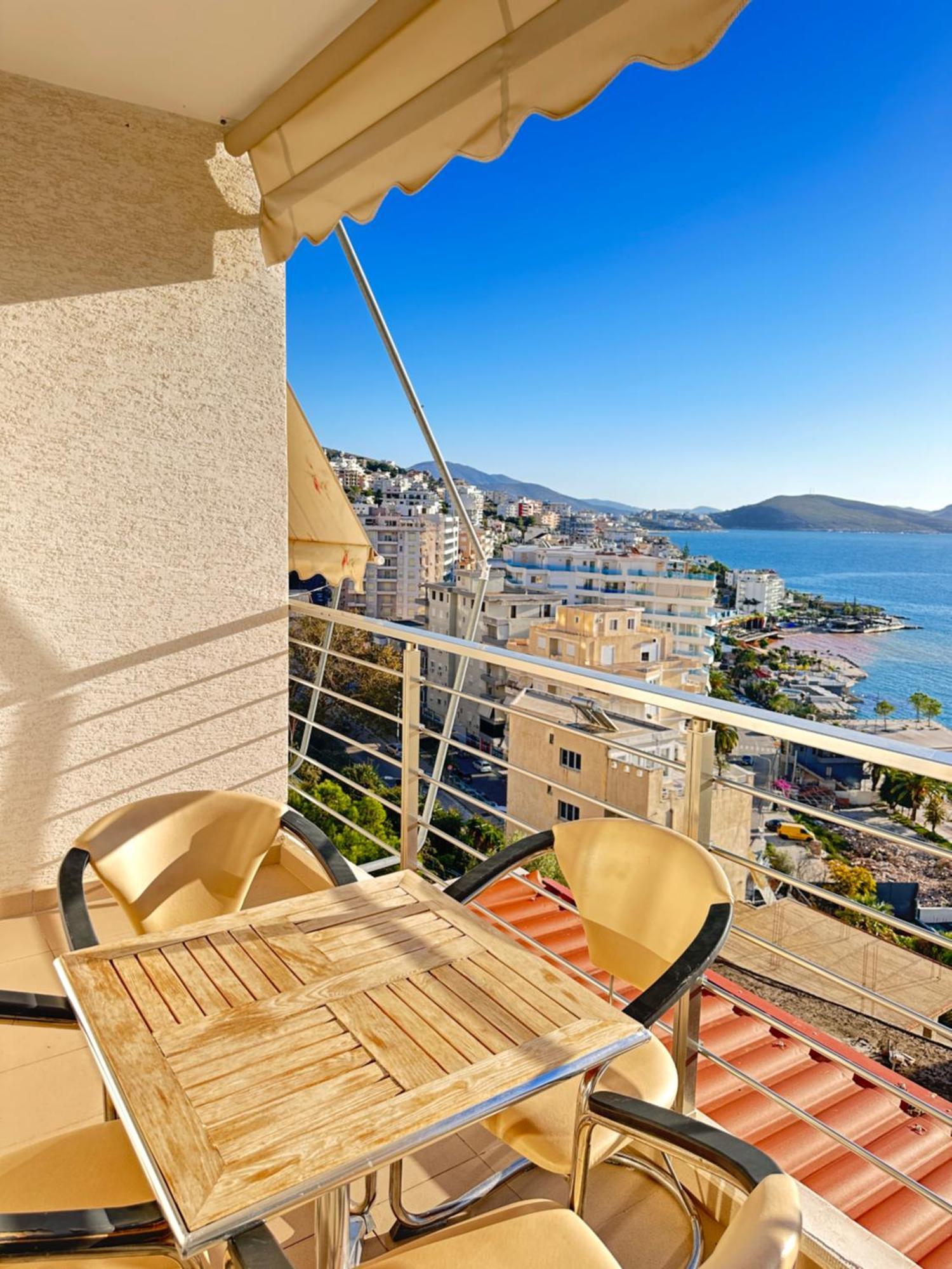 Rose Sea View Apartment Sarande Bagian luar foto
